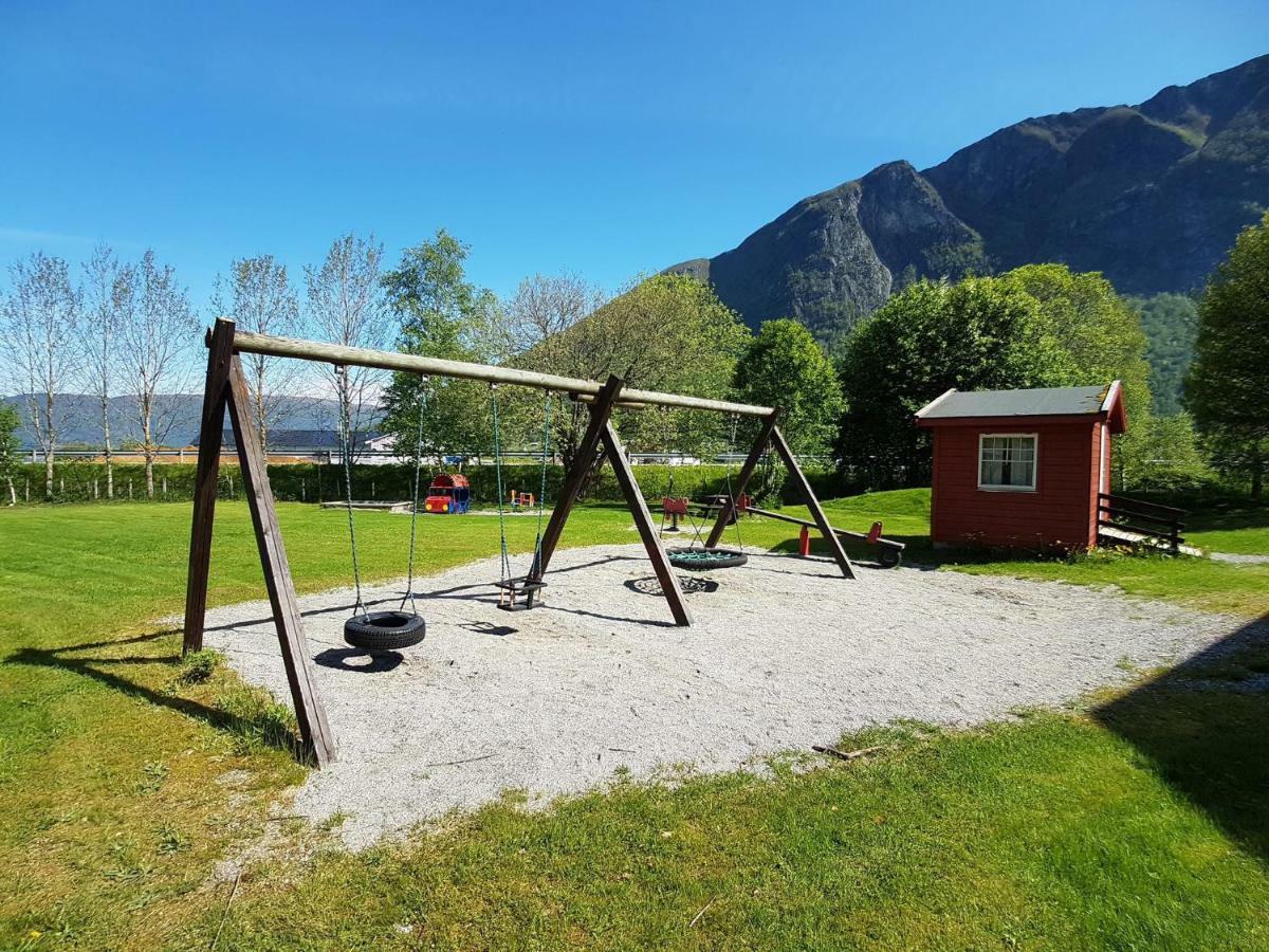 Vistdal Camping Myklebostad  Exterior photo